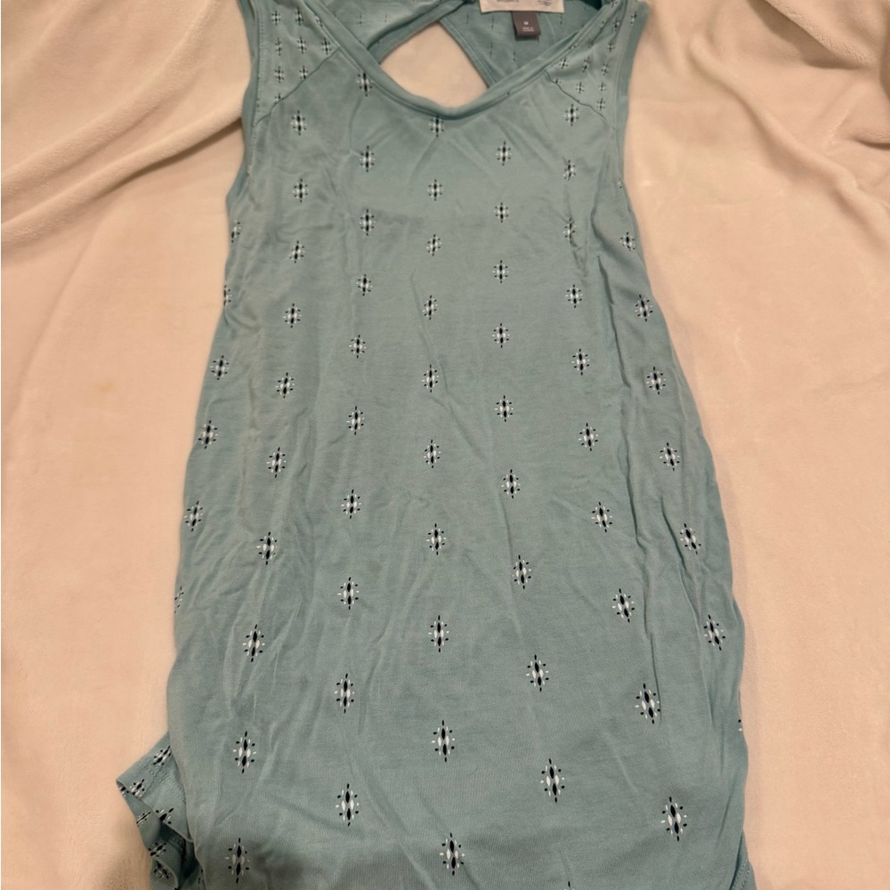 Old Navy Maternity sleeveless shirt